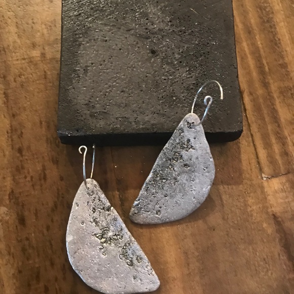 Matana organic formed silver Pyrite Druzy earrings - Picture 5 of 6